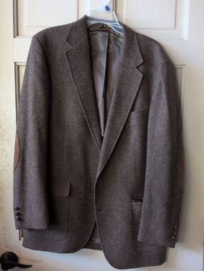 100% Wool Men's Brown Tweed Sport Coat with Elbow Patches